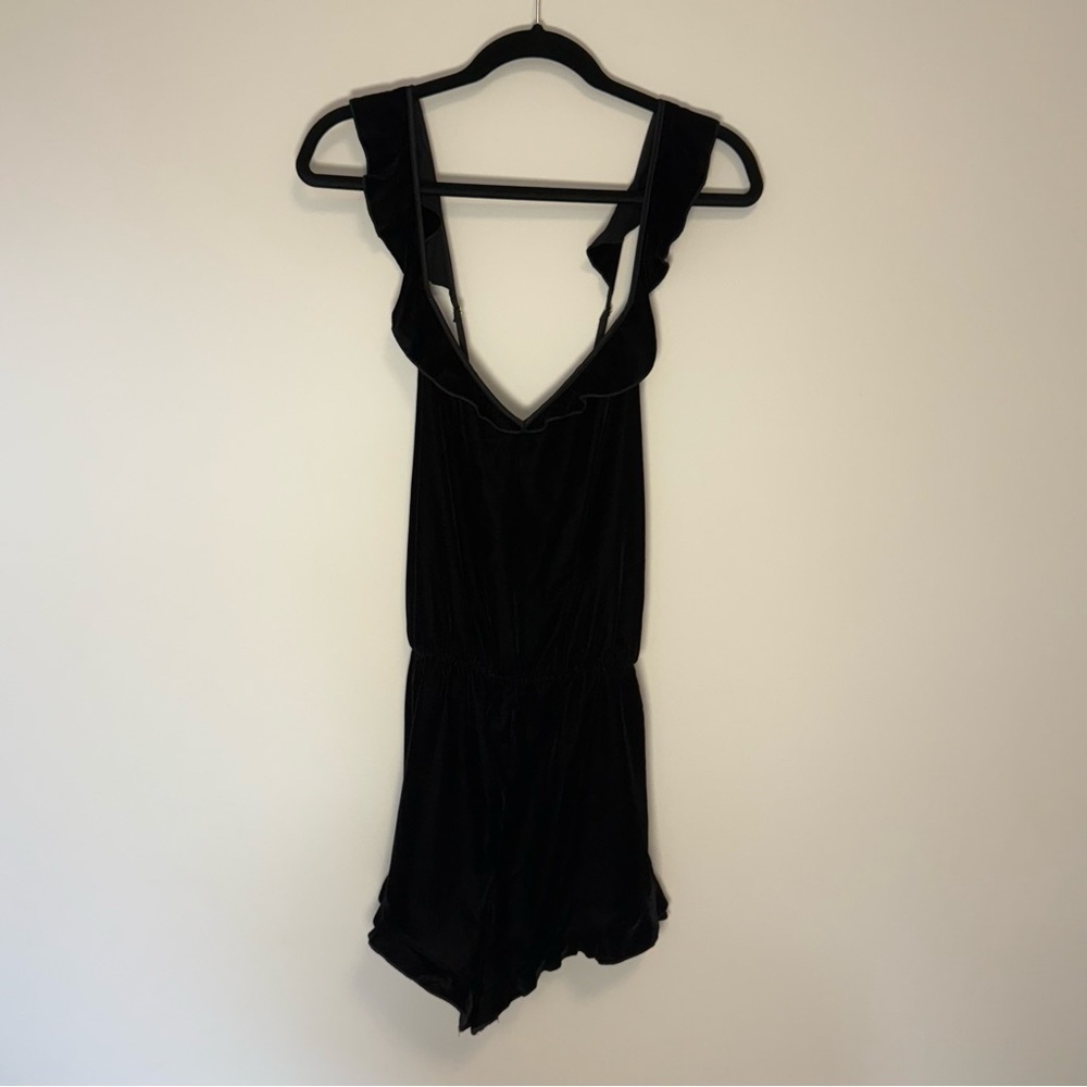Victoria’s Secret Black Velvet Ruffled crisscross Sleeveless Romper Size L